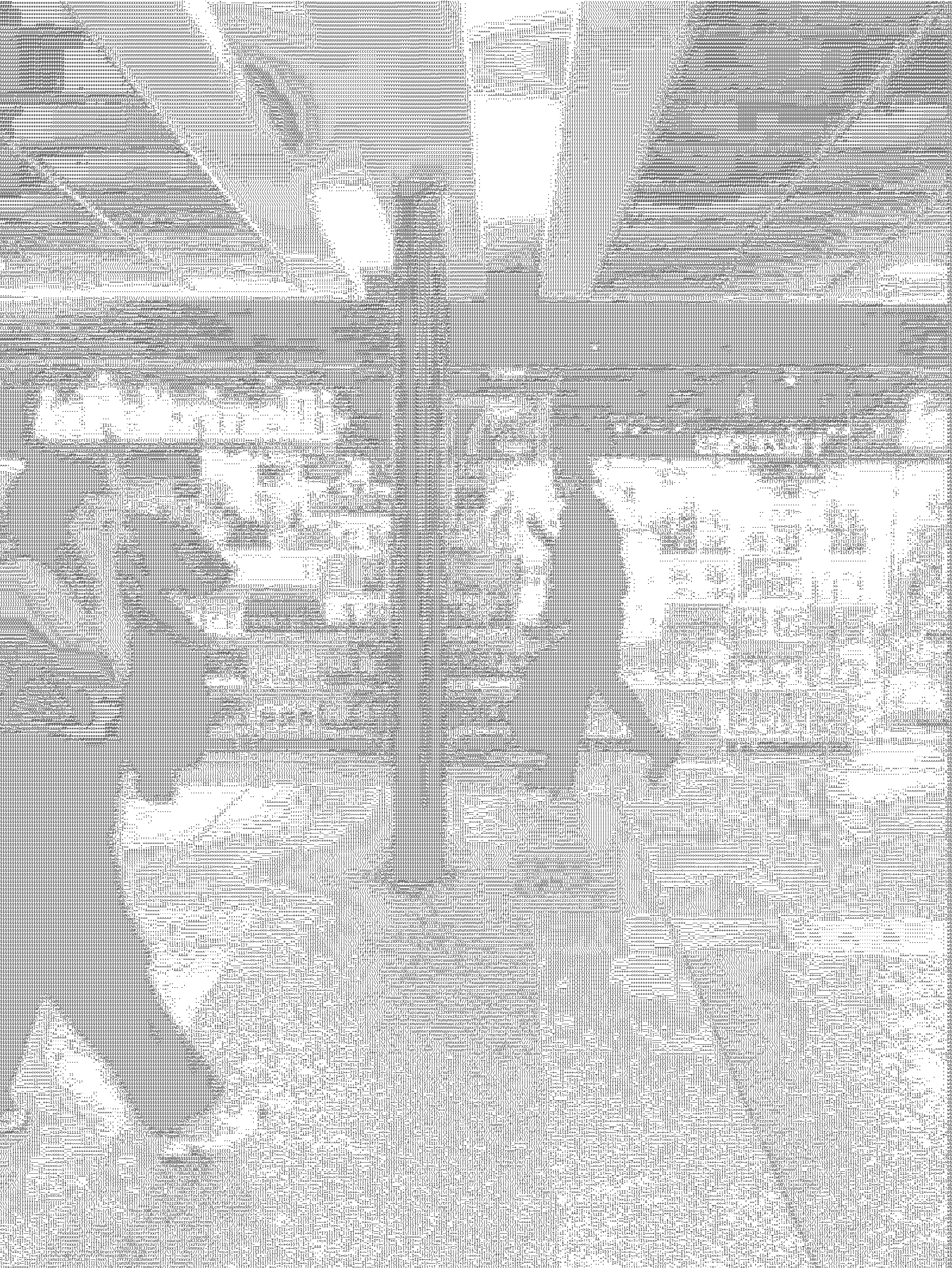 L’interno di una stazione, una libreria sullo sfondo e i passanti che attraversano